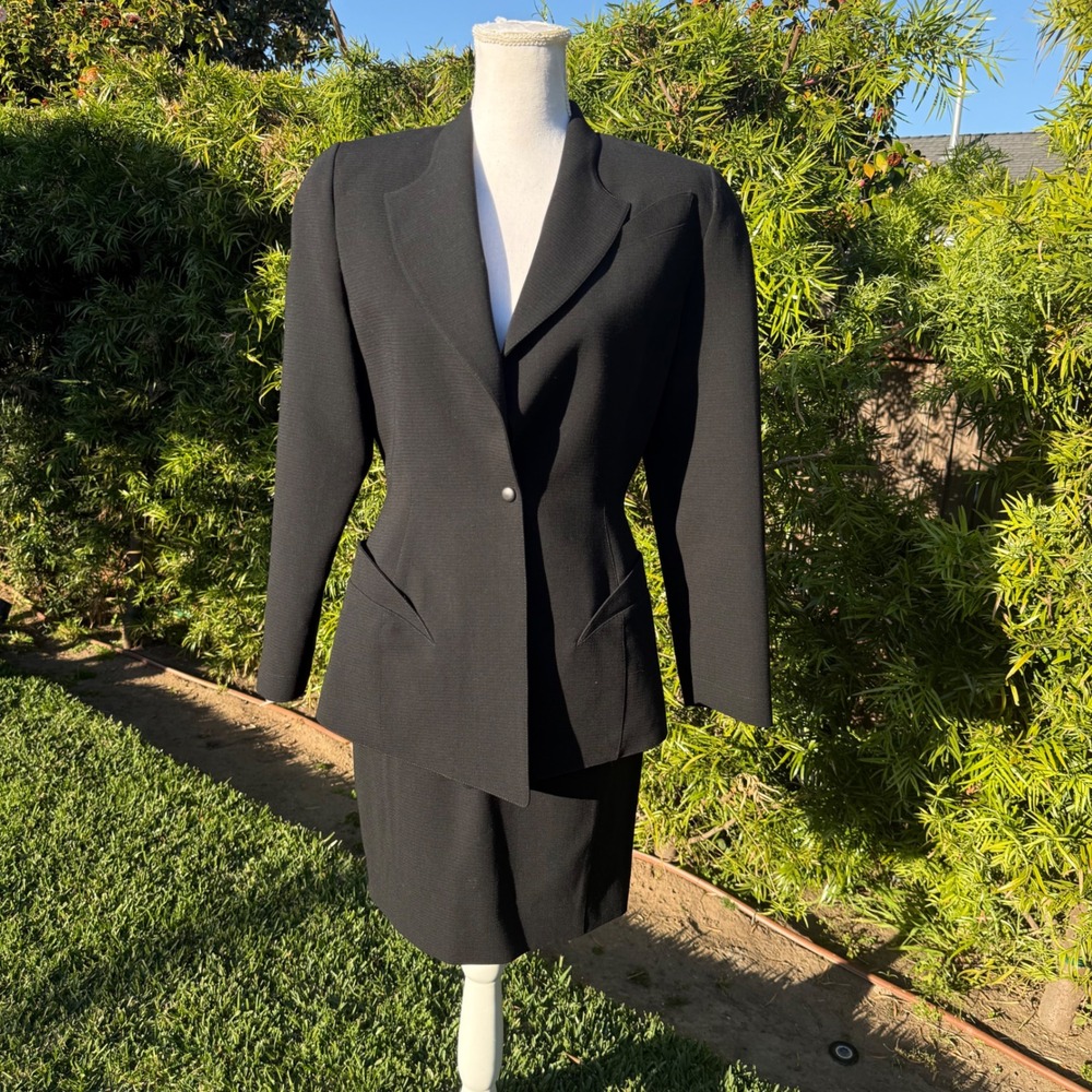 Thierry Mugler Vintage Black Worsted Wool Skirt Suit Blazer Set France Size 40